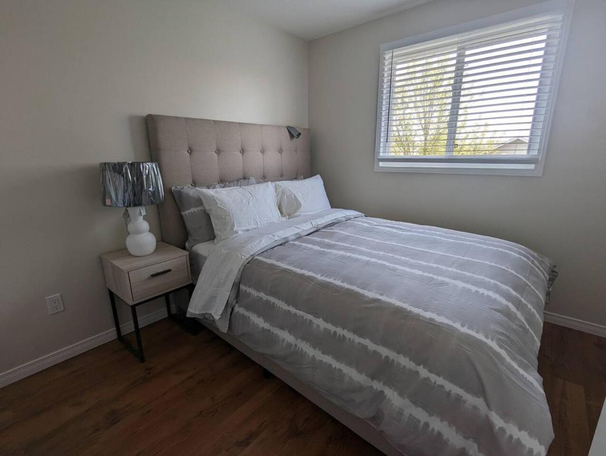 Вилла Adorable 4 Bed,3 Bath House Кингстон Экстерьер фото